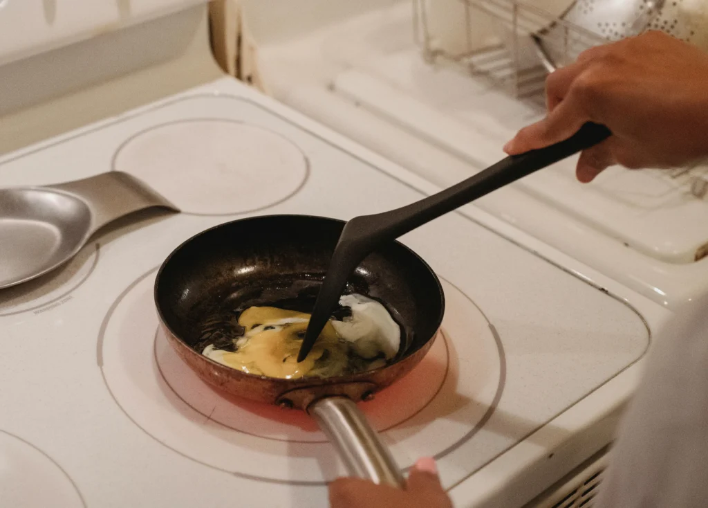 Quick Egg Fry with Simple Kitchen Ingredients